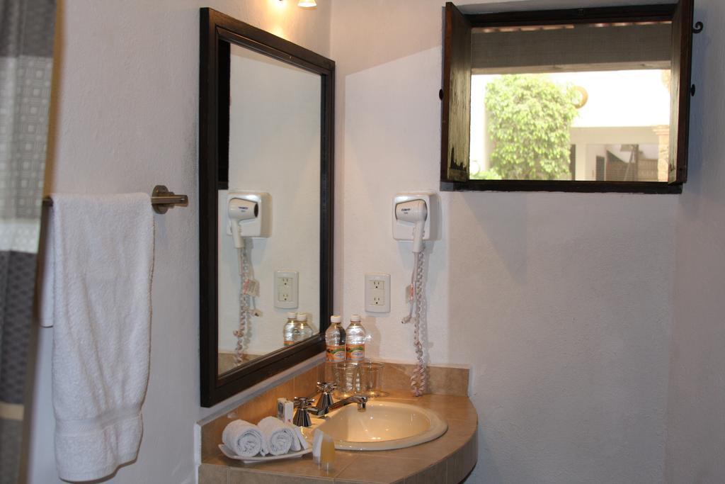 Hotel Villa Del Villar Querétaro Habitación foto
